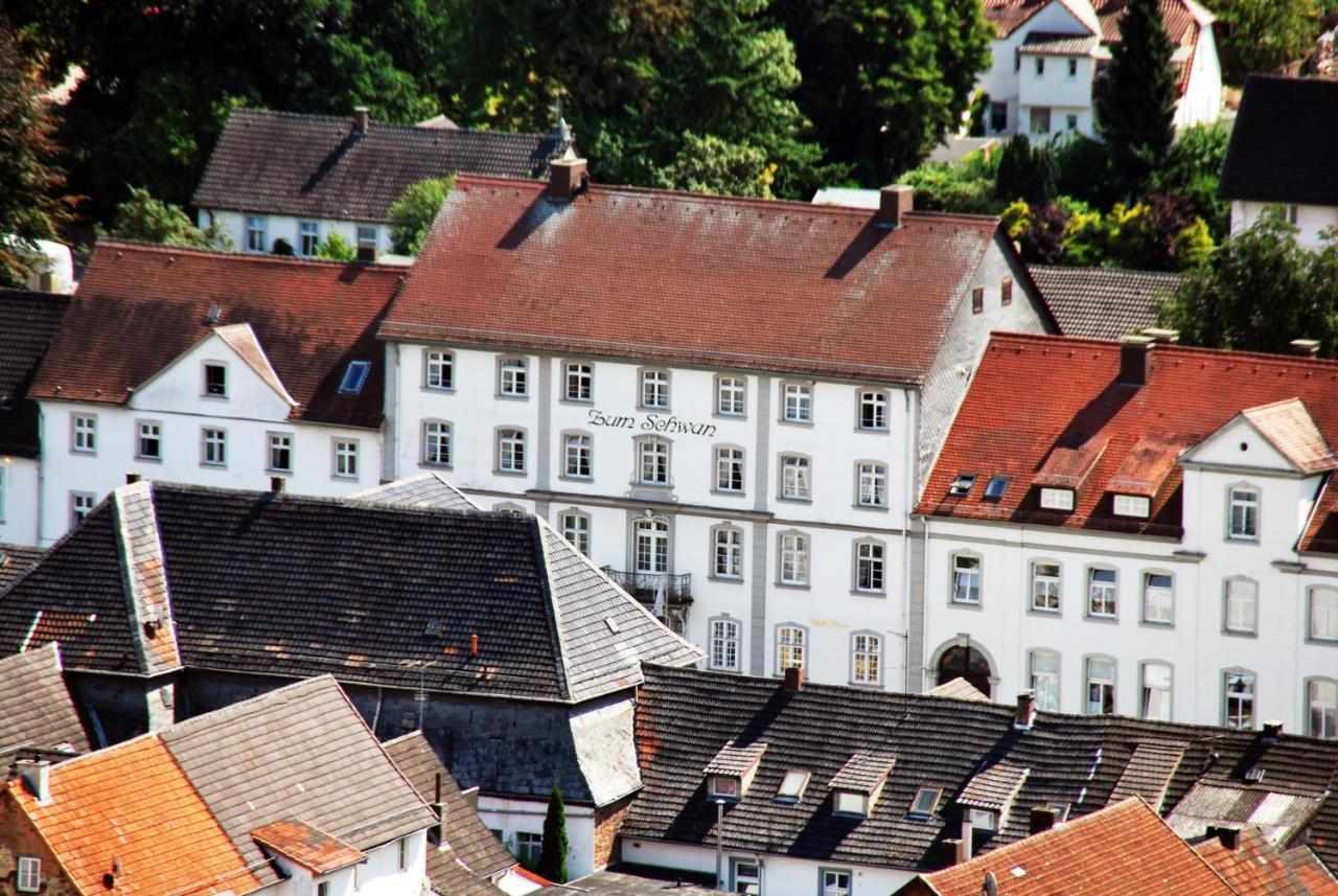 Historisches Hotel Zum Schwan バート・カールスハーフェン エクステリア 写真